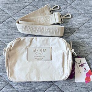 ALOHA COLLECTION X HAWAIIAN AIRLINES Scenic Route Le Tour Crossbody - NWT!